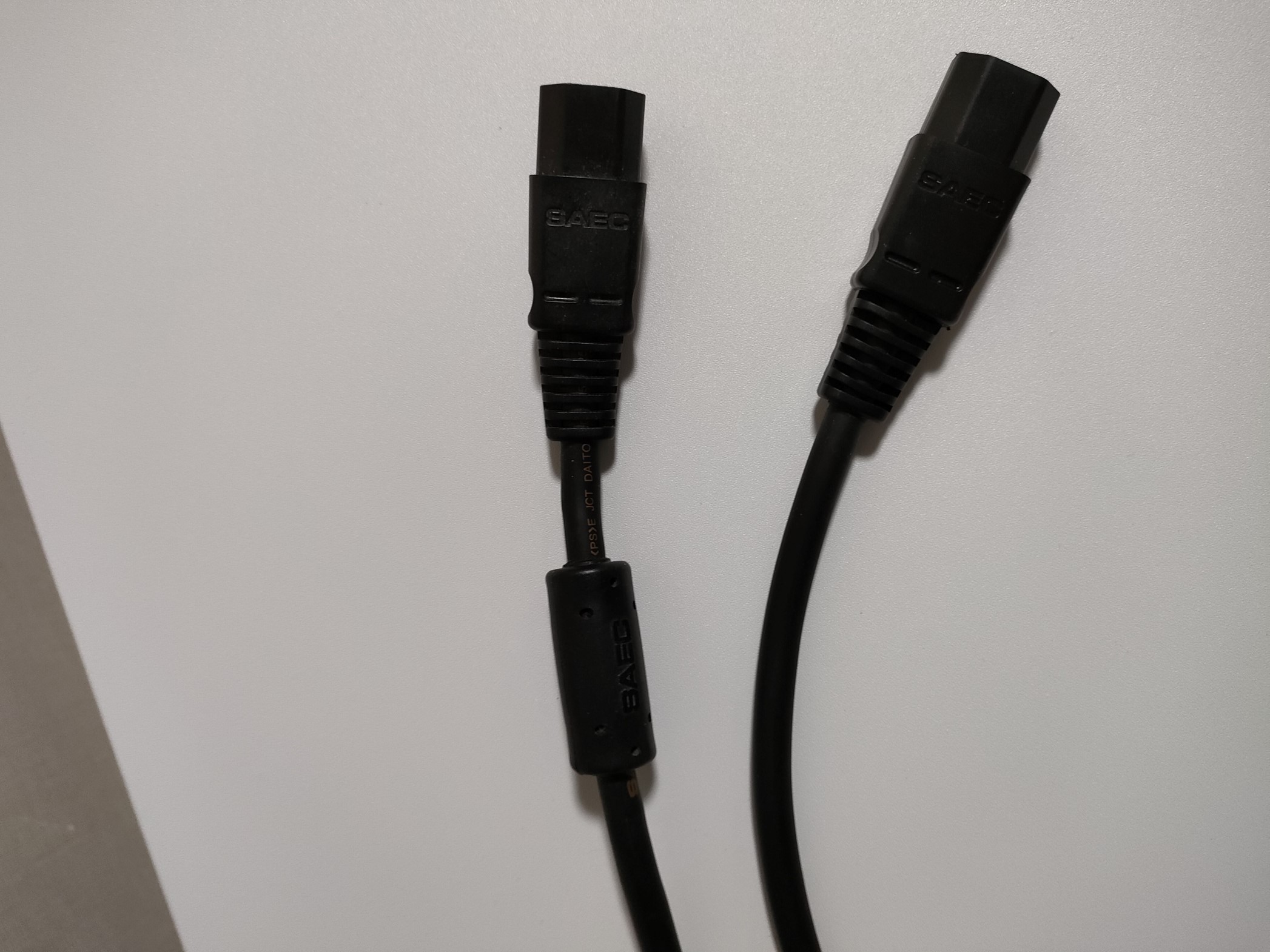 電源ケーブルのサエク「PL-3800」が届いた件 | tsuyoshi-oshita.com