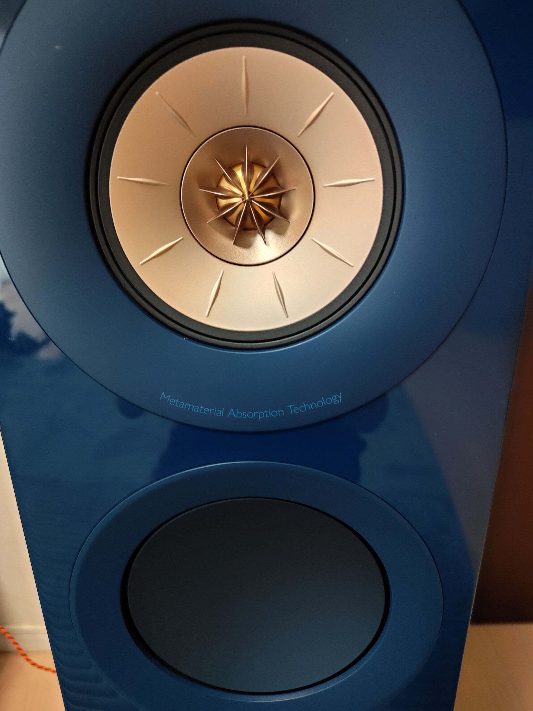 フォーハンズ　総ミャンマーチーク材 KEF R3専用 カスタムスピーカースタンド チーク材 手作り家具 / 木工房 フォーハンズ